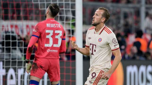 Vier-Tore-Mann Kane führt Bayern zum 9:2 gegen Zagreb