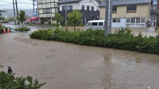 Schwere Regenfälle suchen Japans Erdbebengebiet heim