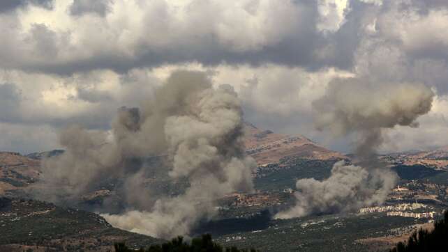 Israels Armee: 400 Stellungen der Hisbollah angegriffen