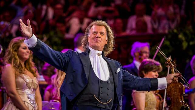 Charme und Champagner: André Rieu wird 75