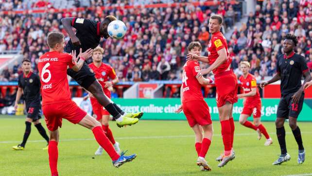 Leverkusen und Dortmund straucheln - Bochum jetzt Letzter