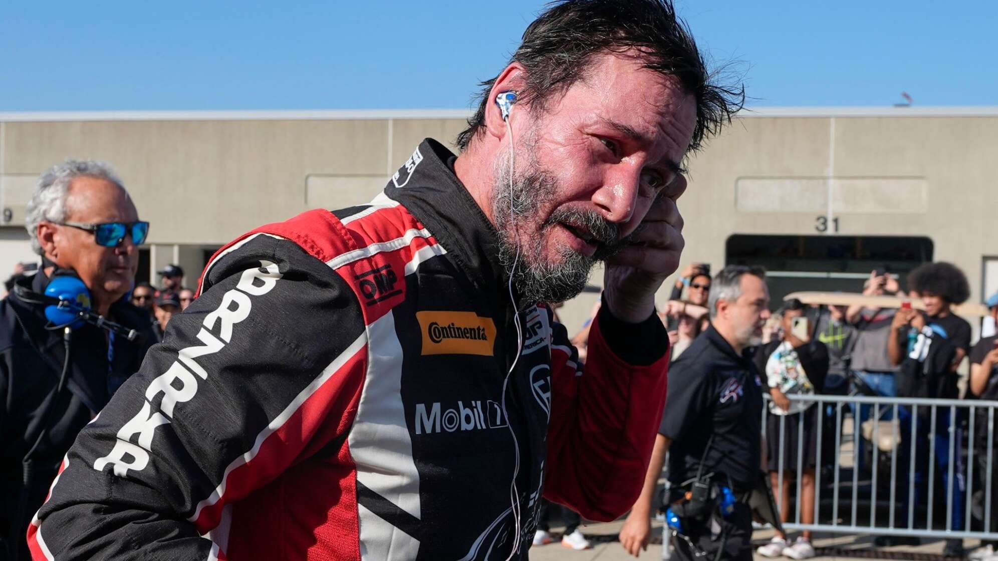 Action-Star Keanu Reeves bei Toyota GR Cup-Rennen