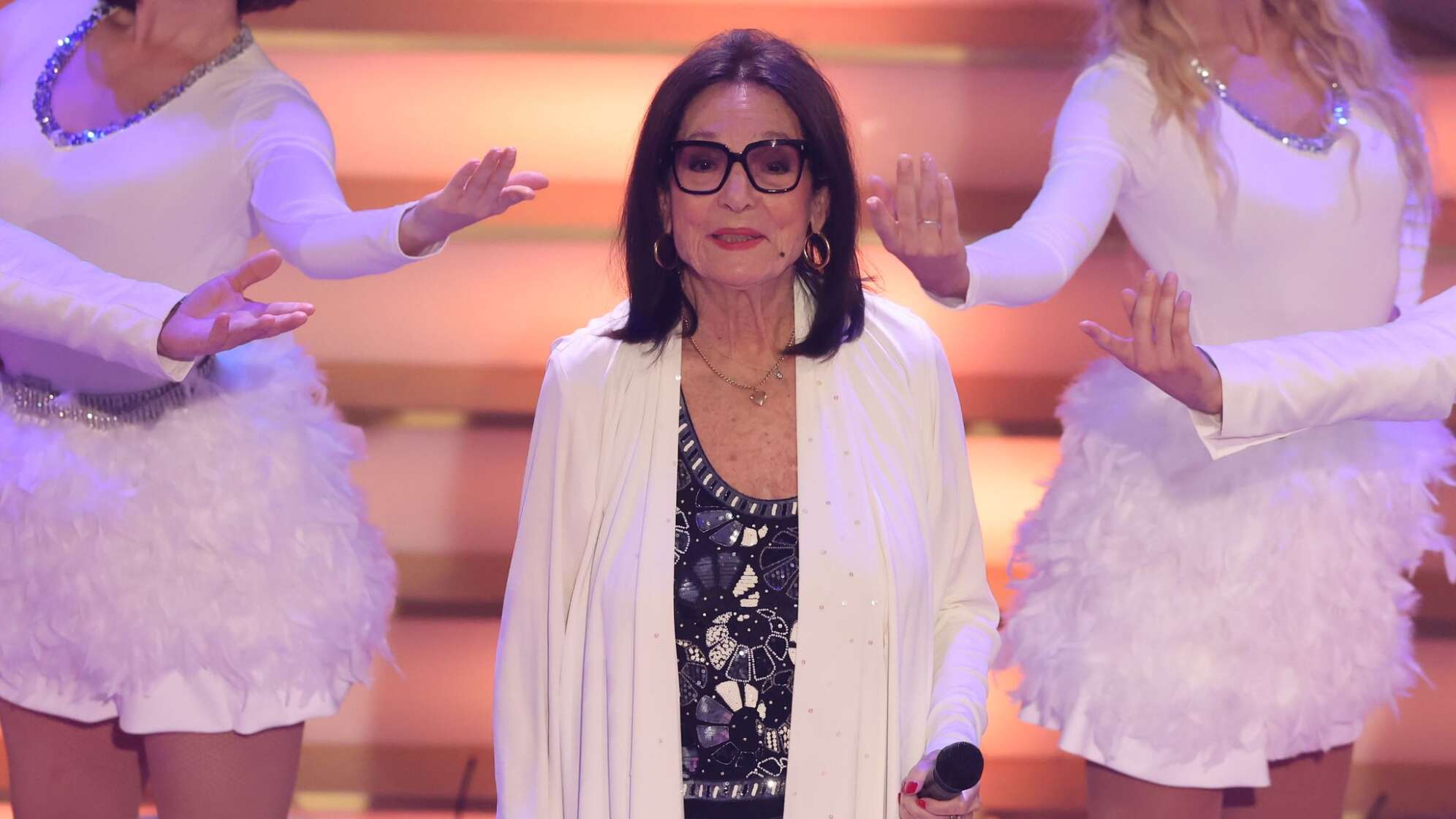 Sängerin Nana Mouskouri wird 90