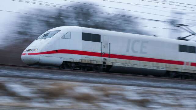 Oberleitungsschaden teils behoben - Störungen dauern an