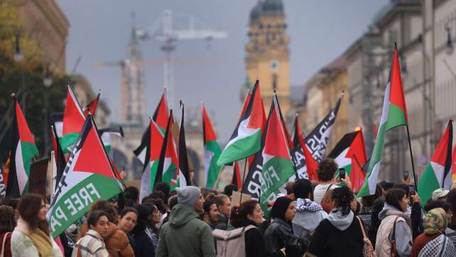 Proteste für und gegen Israel - Demonstrationen in München