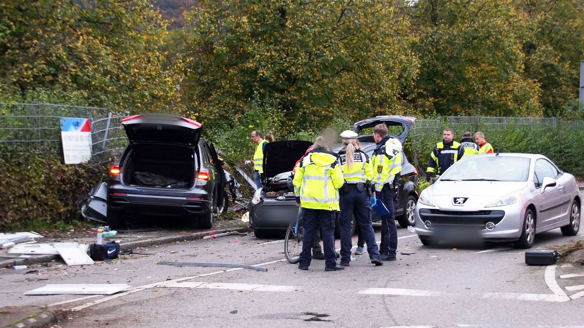 Drei Tote nach schwerem Verkehrsunfall in Esslingen