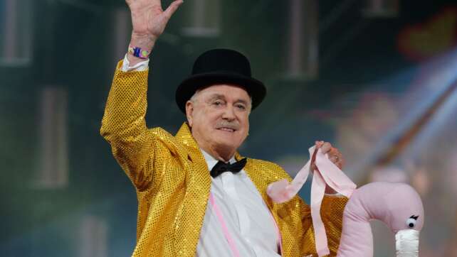 Ikone des britischen Humors: John Cleese wird 85