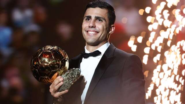 Ballon d'Or: Rodri und Bonmatí feiern, Beckenbauer geehrt