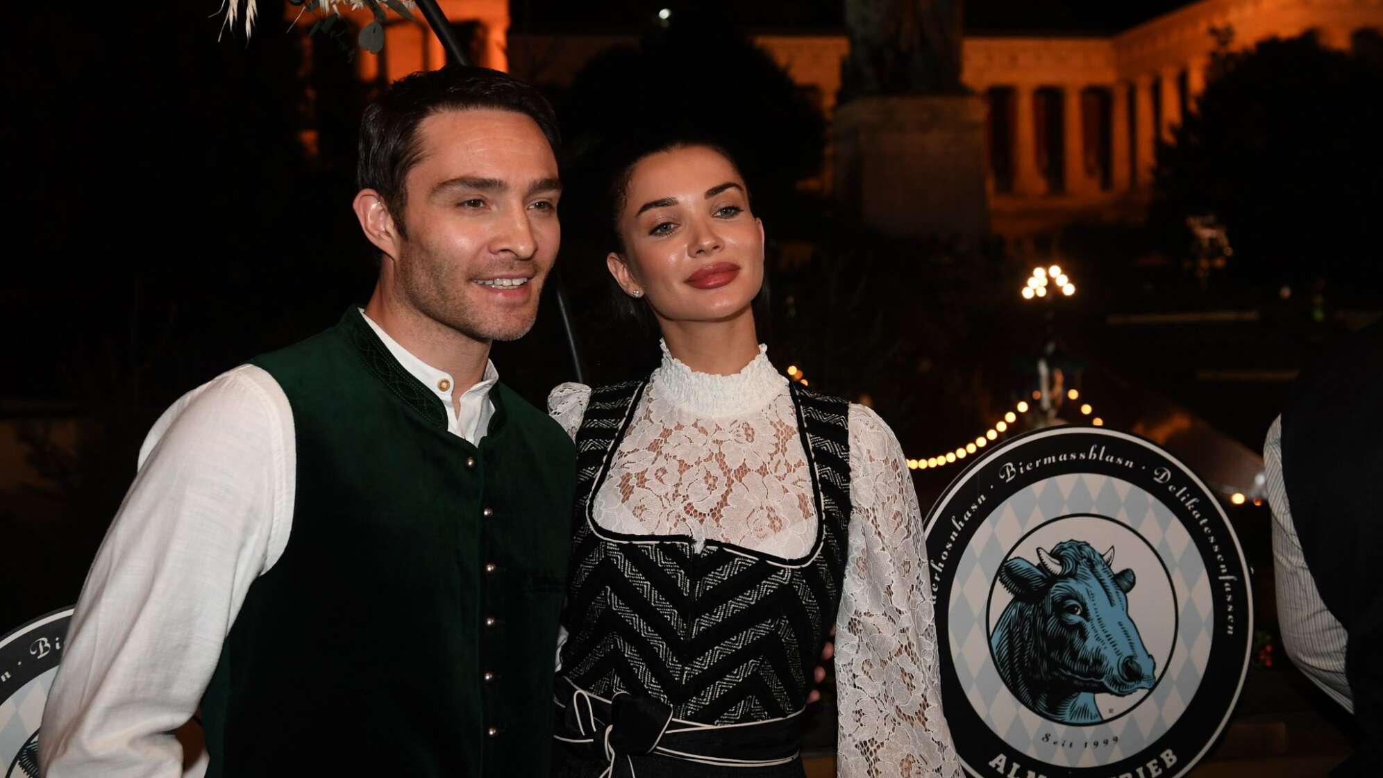 Ed Westwick und Amy Jackson