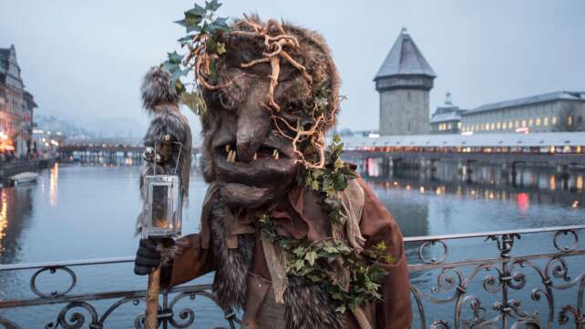 Luzern: Reisebusgebühr gegen Touristenströme