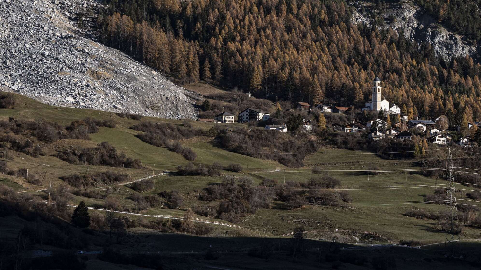 Erdrutsch-Risiko: Schweizer Dorf wird erneut evakuiert