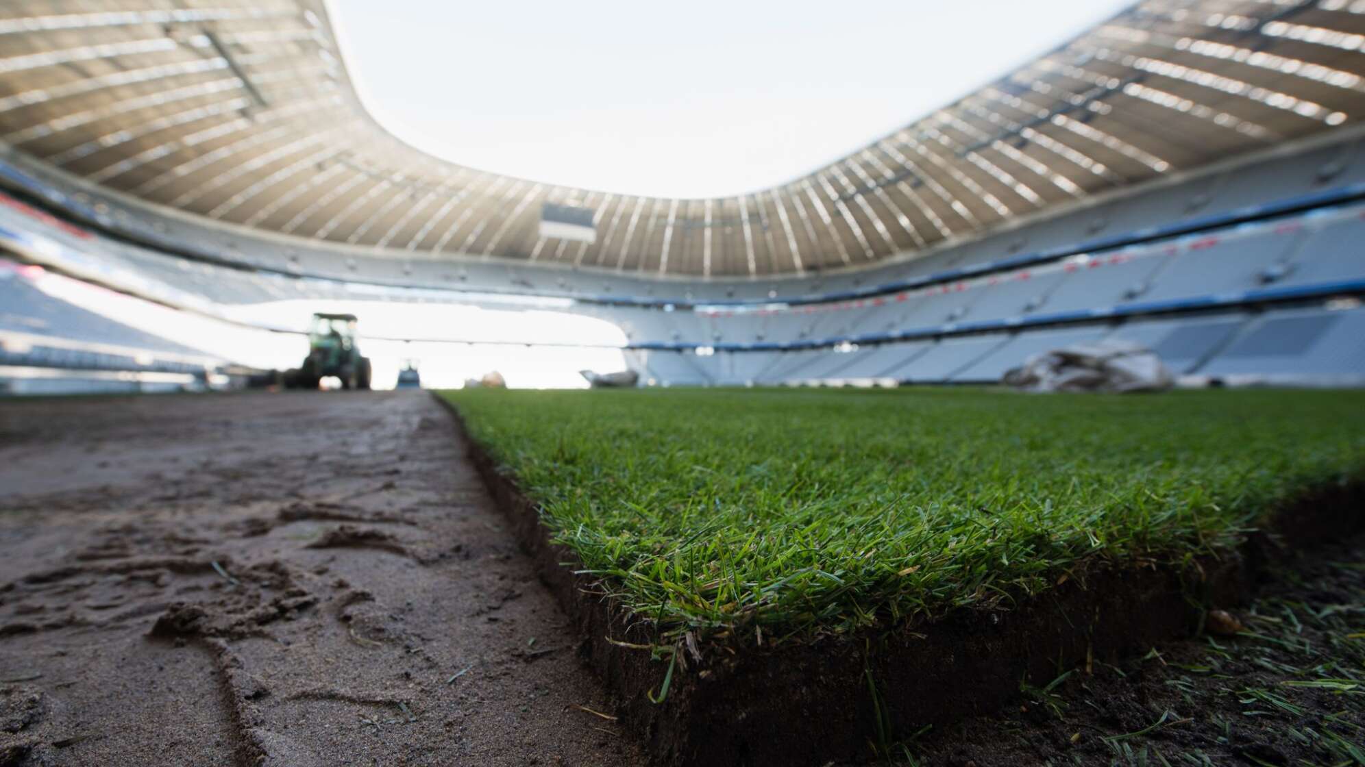 Neuer Rasen für die Allianz Arena