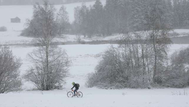 Unwetterwarnung wegen starken Schneefalls in Teilen Bayerns