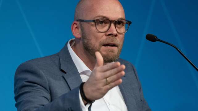 Bayern nimmt Abschied von Faxgeräten: Digitalminister Mehring will Modernisierung vorantreiben