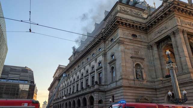 Brand im Nationaltheater in Prag