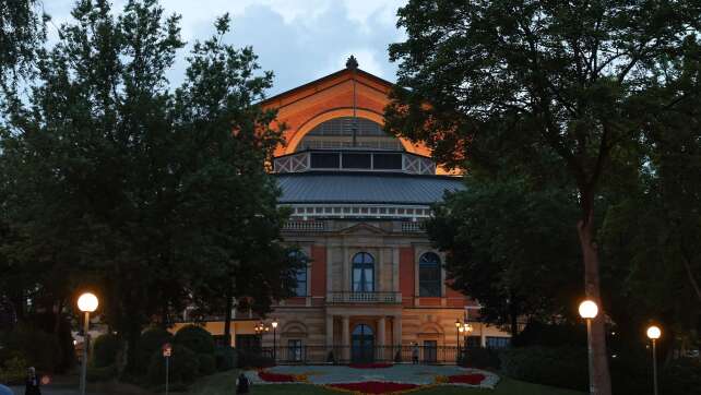 Richard-Wagner-Festspiele: Verwaltungsrat begründet Sparkurs